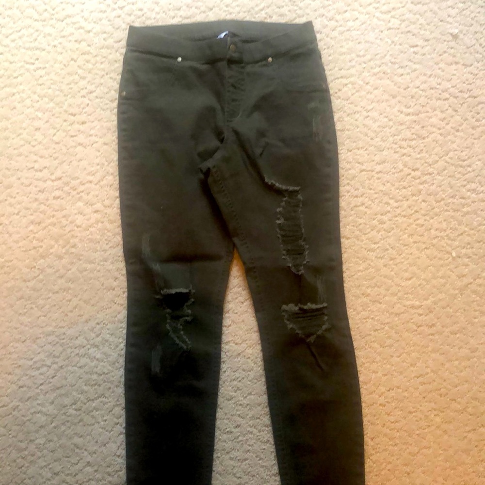 Hunter Green NWOT, ZEZA B, pull on Ankle Pants!